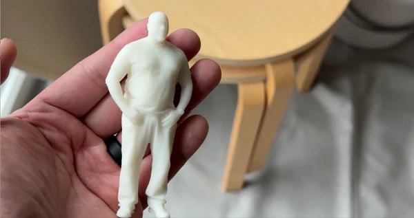 Blog cover: DIY DAVE - Full body 3D scan and 3D print with EINSTAR and AccuFab-L4K.