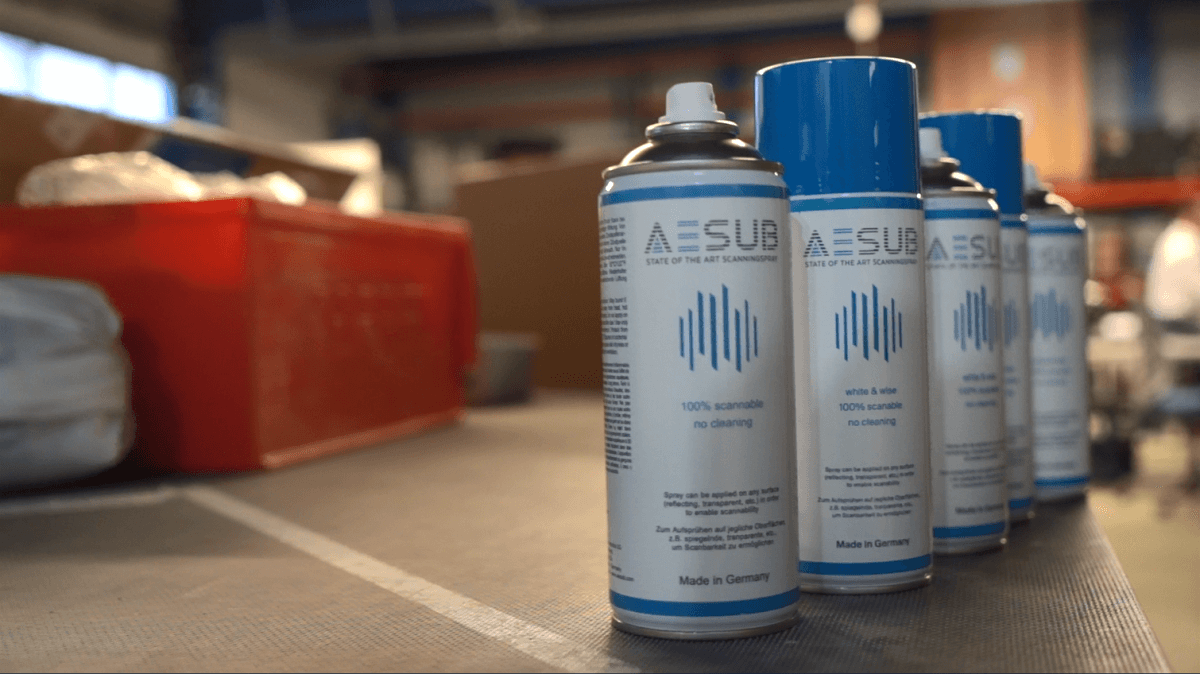 AESUB Blue Spray: Pigment-Free for Clean 3D Scanning.